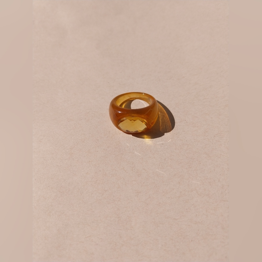 Amber Women's Ring - Picture 8 of 11